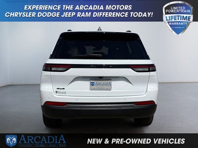 2027 Jeep Grand Cherokee Laredo Altitude
