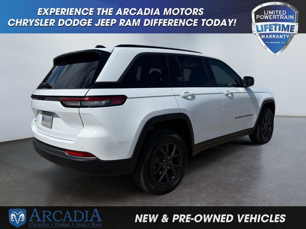 2027 Jeep Grand Cherokee Laredo Altitude