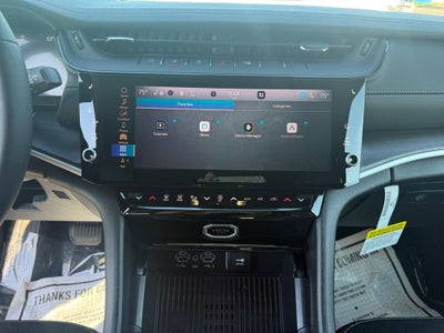 2026 Jeep Grand Cherokee Laredo Altitude