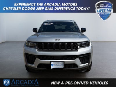 2026 Jeep Grand Cherokee Laredo Altitude