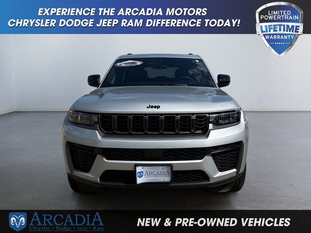 2026 Jeep Grand Cherokee Laredo Altitude