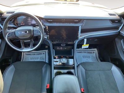 2026 Jeep Grand Cherokee Laredo Altitude