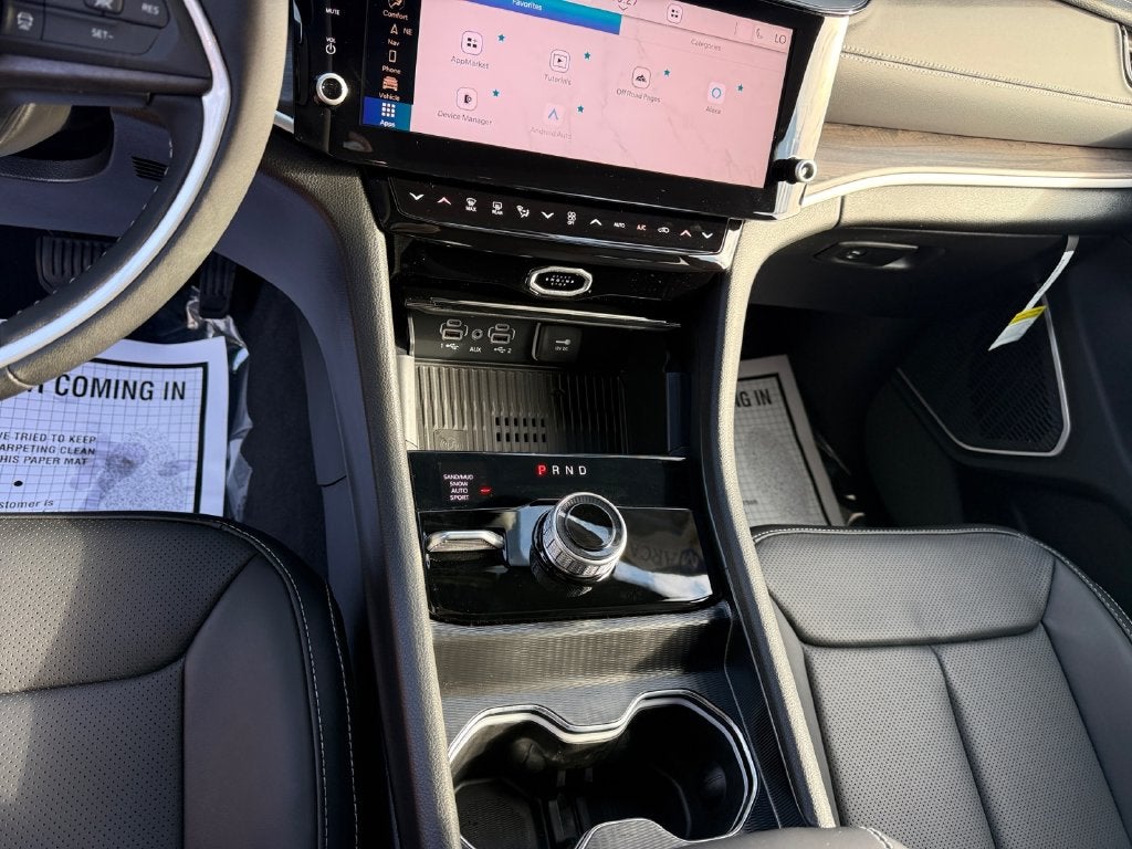 2027 Jeep Grand Cherokee Limited Reserve