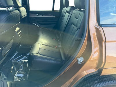 2027 Jeep Grand Cherokee Limited Reserve