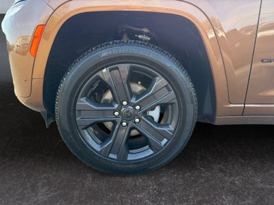 2027 Jeep Grand Cherokee Limited Reserve