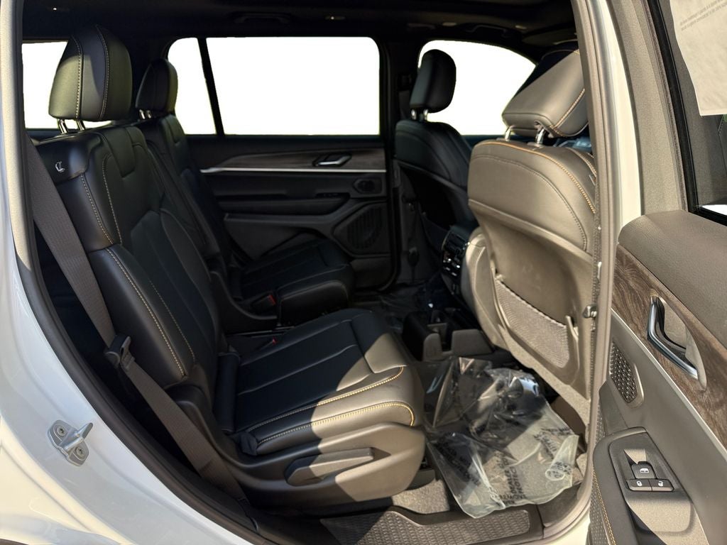 2026 Jeep Grand Cherokee L 85th Anniversary Edition
