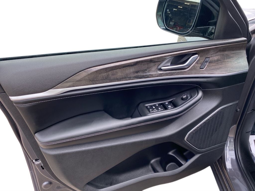 2026 Jeep Grand Cherokee L Limited Reserve