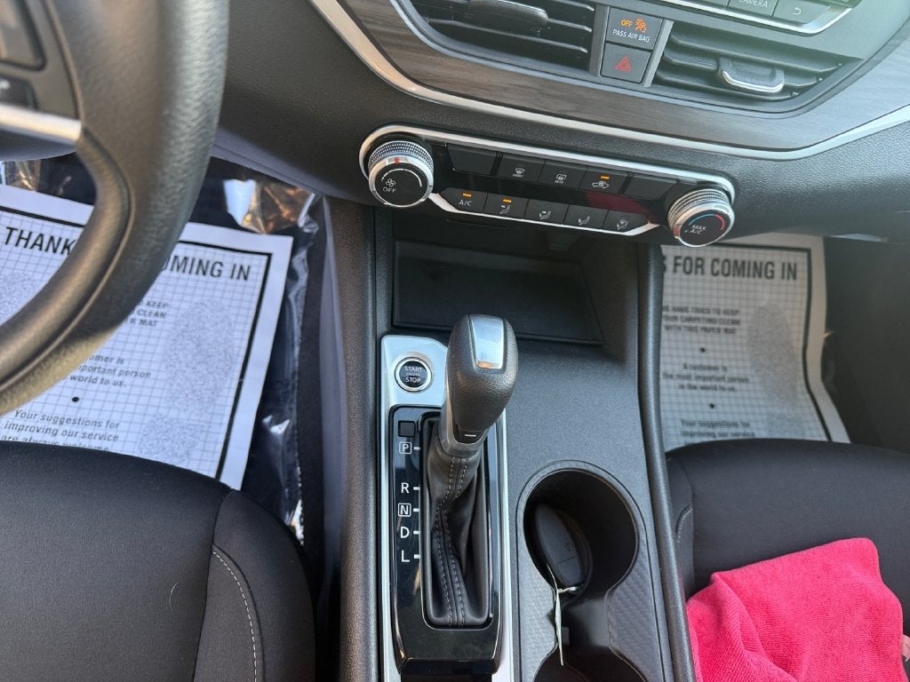 2025 Nissan Altima SV
