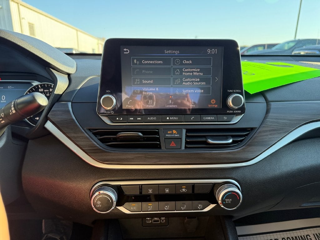 2025 Nissan Altima SV