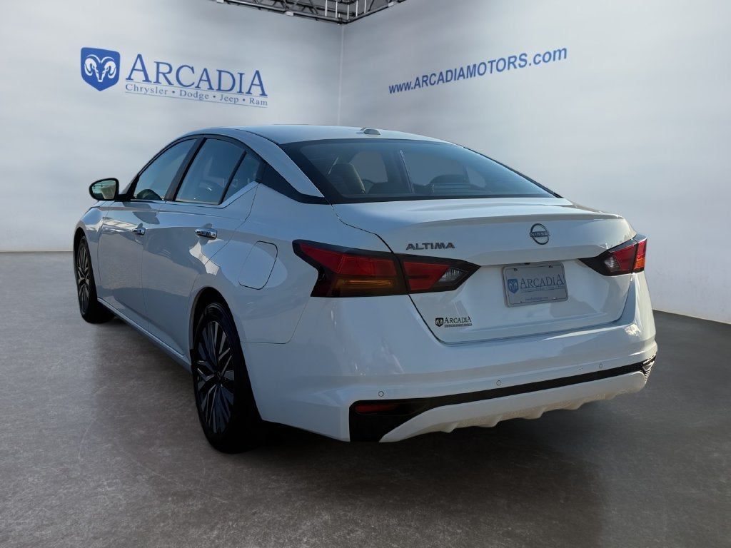 2025 Nissan Altima SV