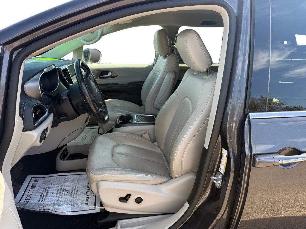 2021 Chrysler Pacifica Touring L
