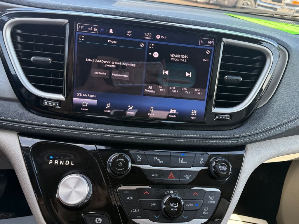 2021 Chrysler Pacifica Touring L