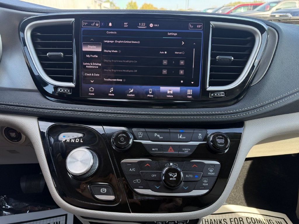 2021 Chrysler Pacifica Touring L