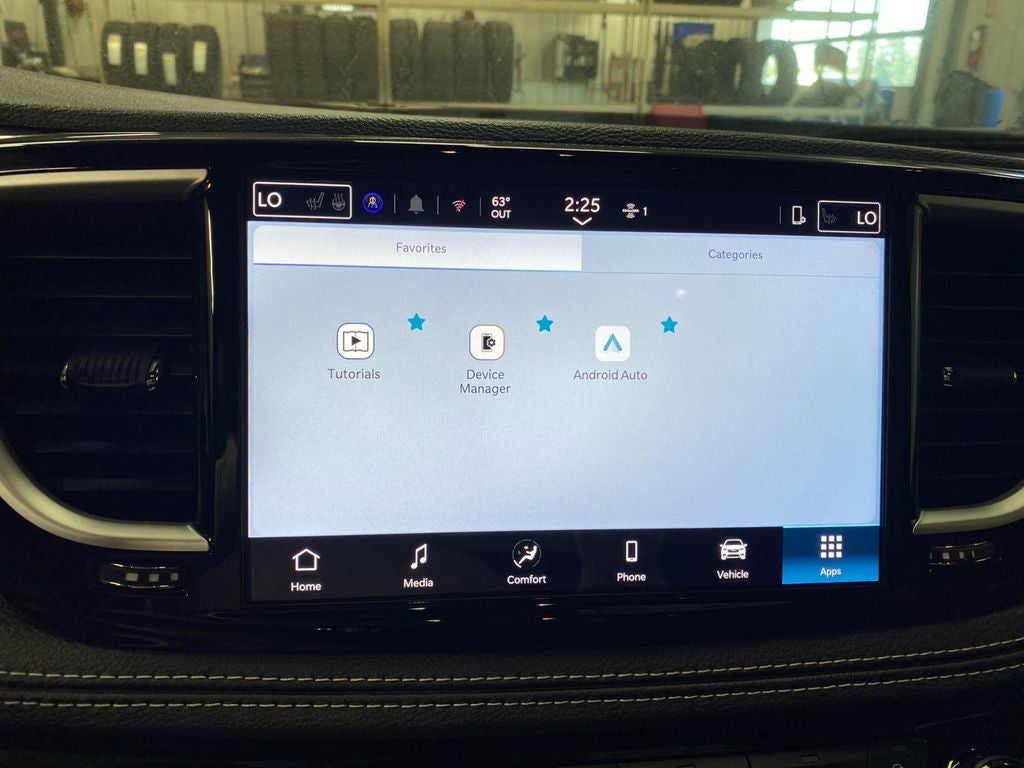 2026 Chrysler Pacifica Select