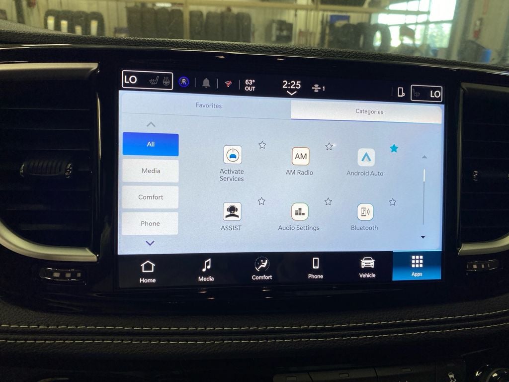 2026 Chrysler Pacifica Select