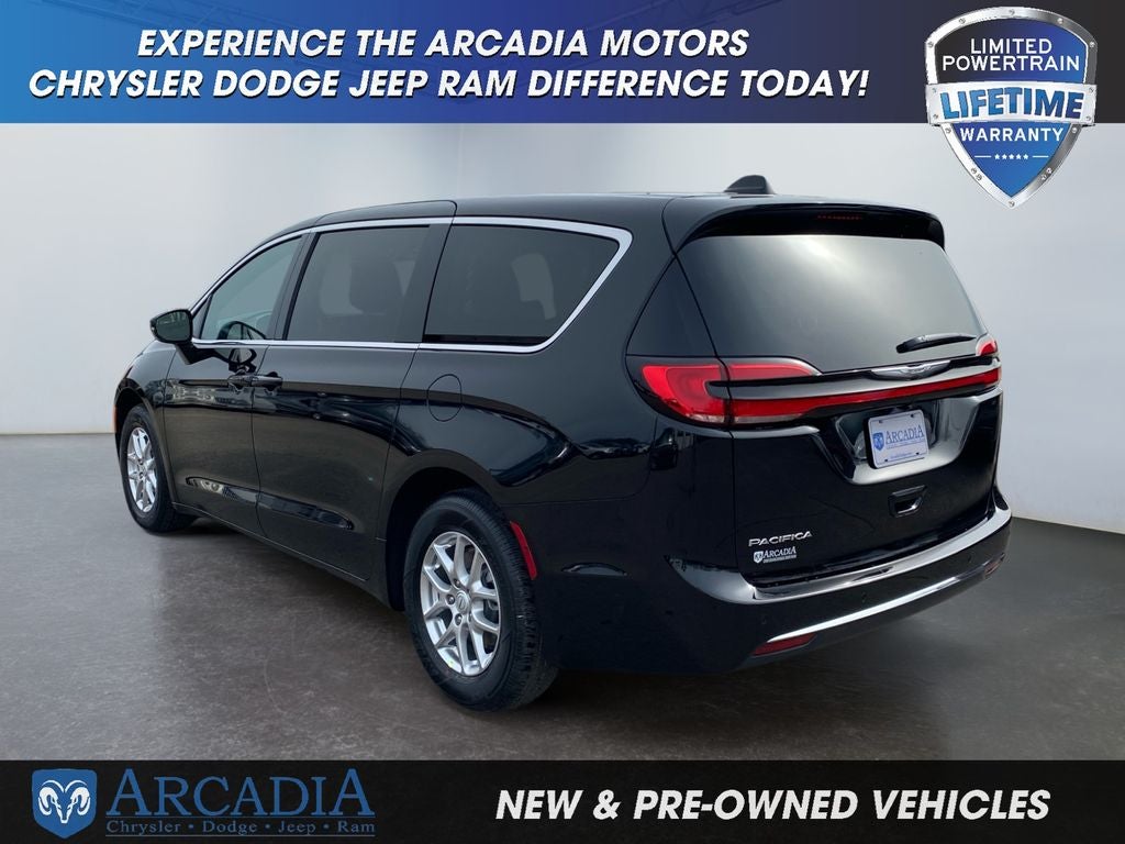 2026 Chrysler Pacifica Select