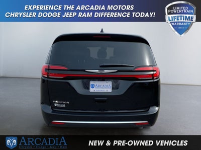 2026 Chrysler Pacifica Select