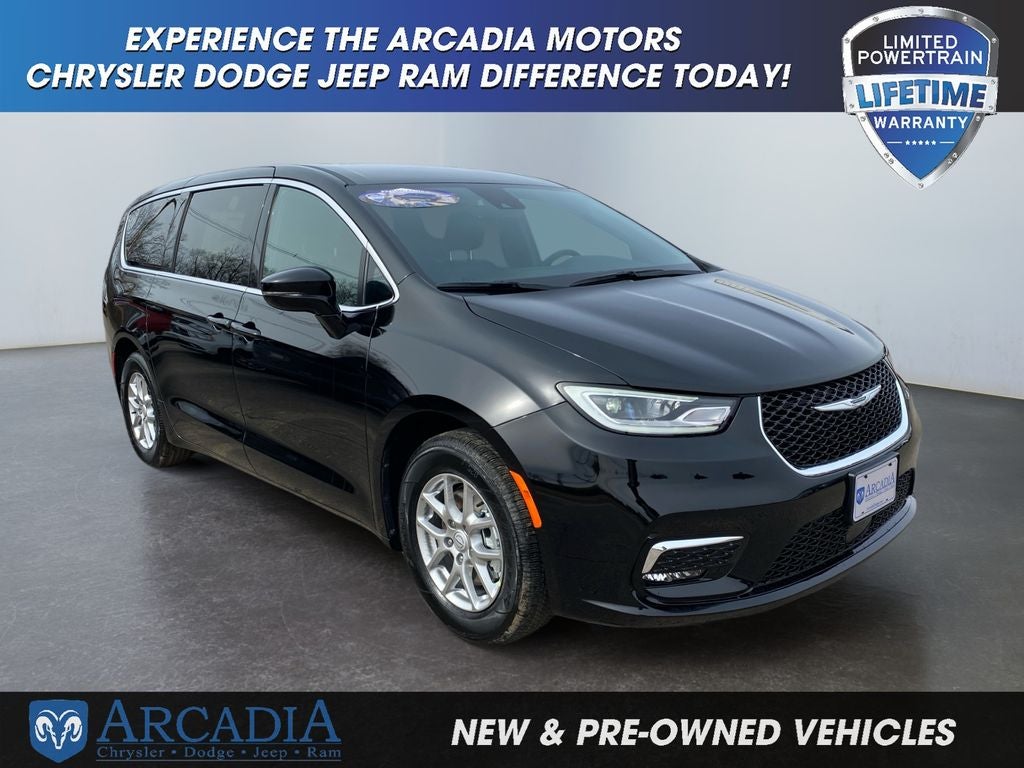 2026 Chrysler Pacifica Select