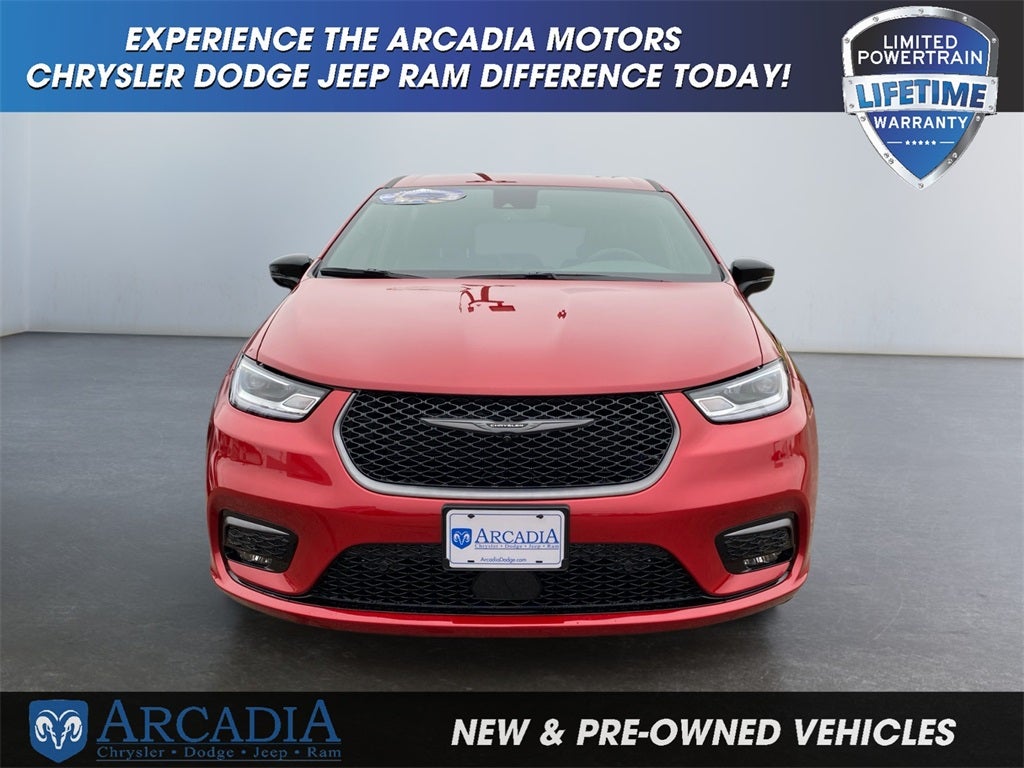 2026 Chrysler Pacifica Select