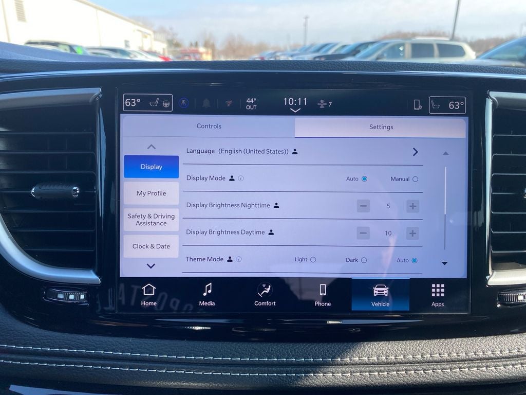 2026 Chrysler Pacifica Select