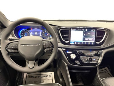 2027 Chrysler Pacifica Limited