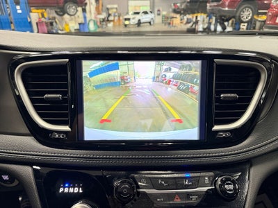 2027 Chrysler Pacifica Limited