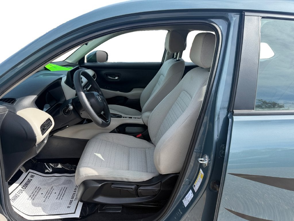 2025 Honda HR-V LX