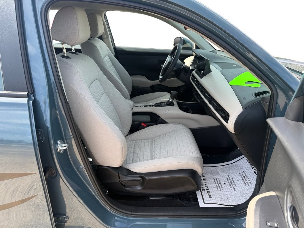 2025 Honda HR-V LX