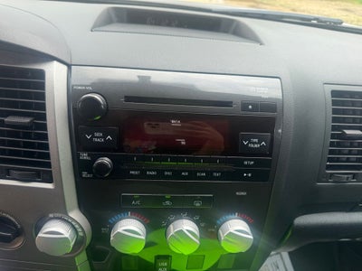 2011 Toyota Tundra 4WD Truck Grade