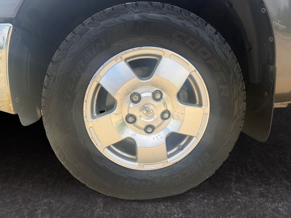 2011 Toyota Tundra 4WD Truck Grade